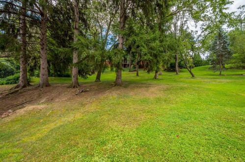 2249 Mcmonagle Ave, Pittsburgh PA 15220-2508 exterior