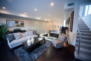 8875 Cynthia St, Los Angeles CA  90069-4510 exterior