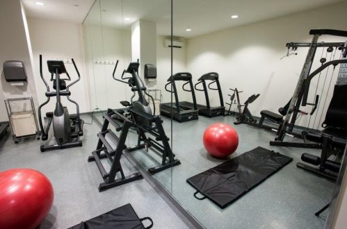 1111 Marshall St, Milwaukee WI  53202-3330 exterior