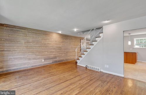 209 Foster Ave, Pittsburgh PA 15205-2352 exterior