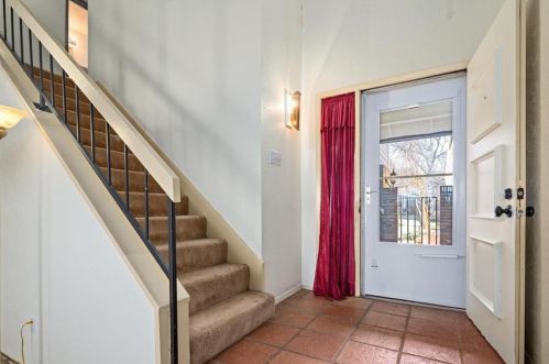 7241 Coronado Cir, Austin TX 78752-2008 exterior