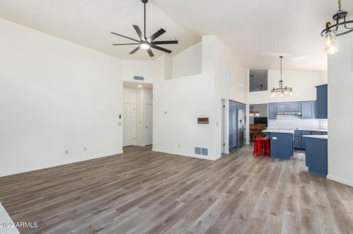 13008 3 St, Phoenix AZ 85022-5210 exterior