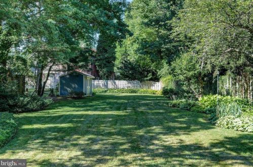 126 Homestead Ave, Tavistock NJ 08033-2732 exterior