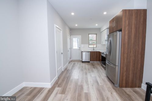 2213 Emerald St, Philadelphia PA 19134-3548 exterior