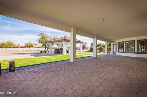 3605 69th Ave, Phoenix AZ 85043-3325 exterior