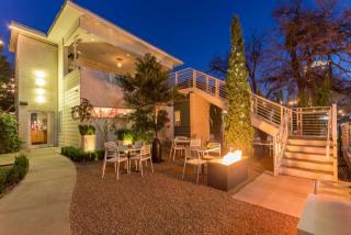 91 Rainey St, Austin TX  78701-4322 exterior