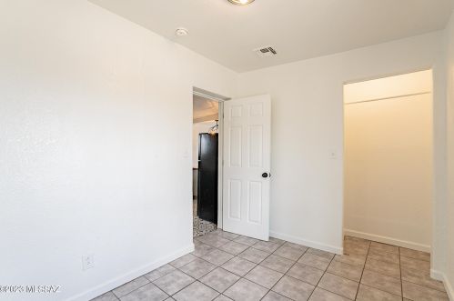 29 Pennsylvania Dr, Tucson AZ  85714-2640 exterior