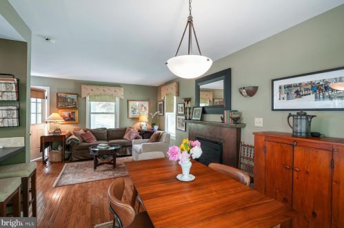 1708 Riverside Dr, Trenton NJ 08618-5843 exterior