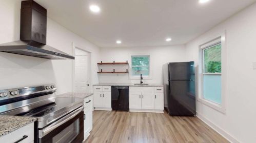 1425 Boulevard, Atlanta GA 30315-3017 exterior