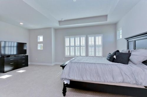 9545 Park Village Dr, Tampa FL  33626-5153 exterior