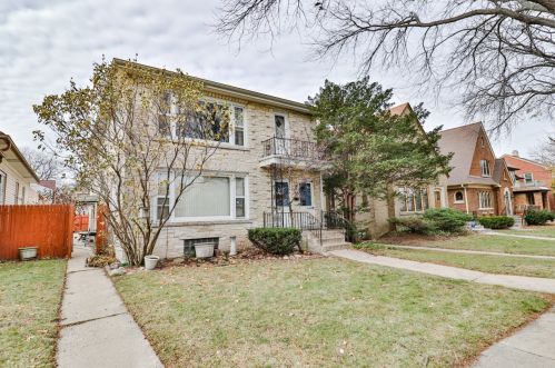 3155 52nd St, Milwaukee, WI 53216-3239