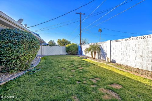 4534 Devonshire Ave, Phoenix AZ 85033-8236 exterior