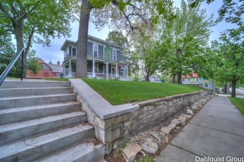 523 Clay Ave, Meskegon MI 49440-1002 exterior