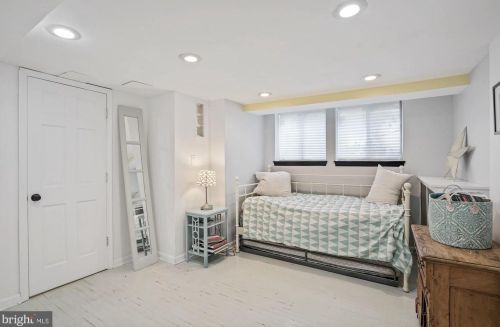 801 Independence Ave, Washington DC 20003-1317 exterior