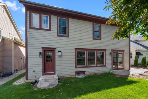 3811 Centennial Cir, Milwaukee WI  53221-5746 exterior