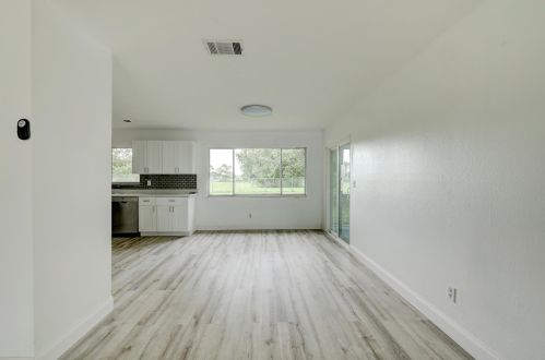 1925 Redwing Cir, Fort Pierce FL 34952-8834 exterior