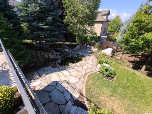 11902 Autumn Ridge Dr, Sandy, UT 84092-7332