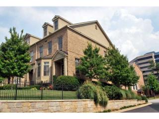 682 Lockton Pl, Atlanta GA  30342-5042 exterior