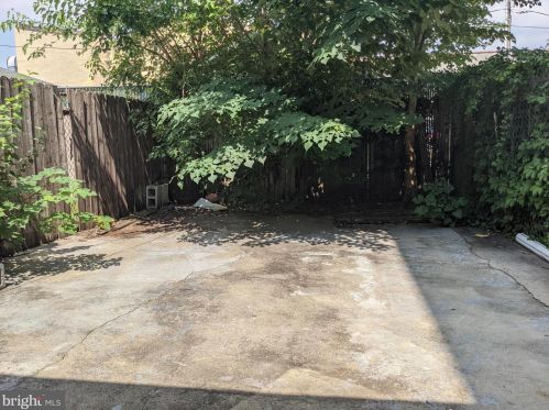 2029 Ellsworth St, Philadelphia PA 19146-3010 exterior