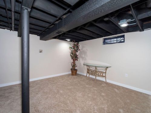 5446 39th St, Milwaukee WI  53209-4612 exterior