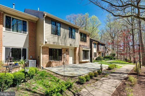 10842 Whiterim Dr, Rockville MD  20854-1785 exterior