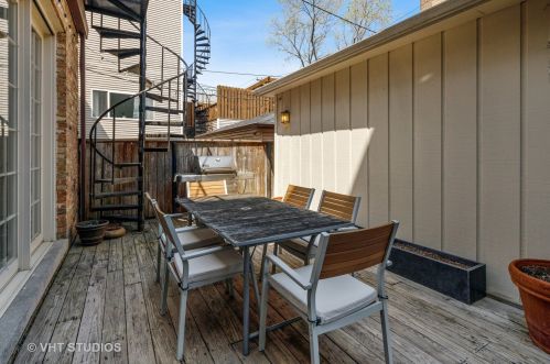 1736 Pierce Ave, Chicago IL 60651-2690 exterior