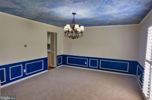 10902 Gainsborough Rd, Rockville MD  20854-2512 exterior