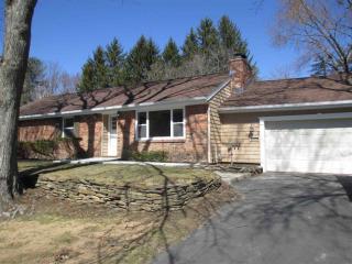 5 Cherry Ln, Schenectady, NY 12302-4405