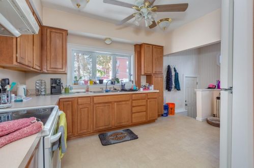 90 Pleasant St, Concord, NH 03301-3831