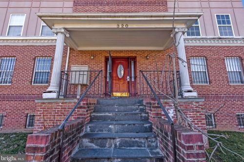 320 61st St, Washington, DC 20019-2837