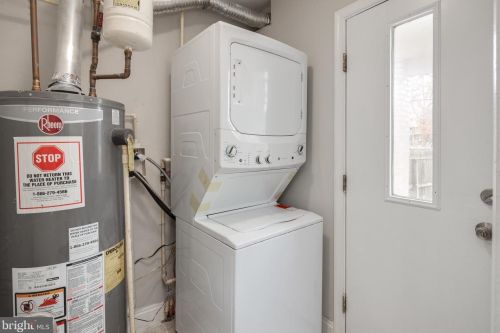 401 Newcomb St, Washington DC 20032-2655 exterior