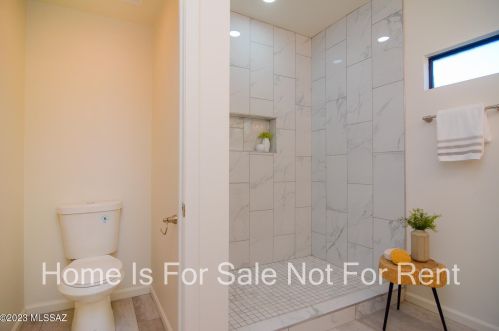 5690 Placita Amanecer, Tucson AZ  85718-4002 exterior