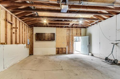 5647 Magnolia Ave, Chicago IL 60660-1908 exterior