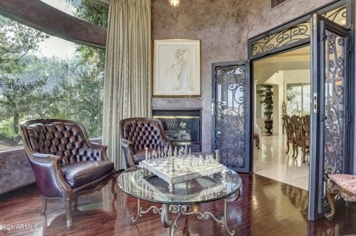 13841 Cyn Dr, Phoenix AZ 85016-2403 exterior