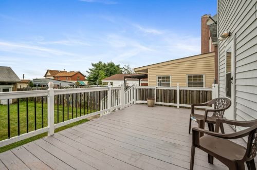 4128 Gladstone St, Pittsburgh PA 15207-1424 exterior