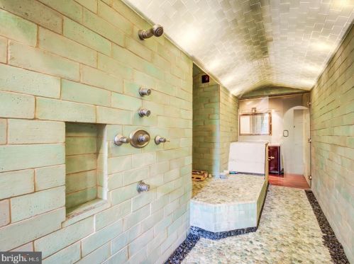 1324 Kenyon St, Washington DC 20010-2493 exterior