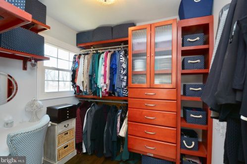 6119 Algona Ct, Alexandria VA 22310-3141 exterior