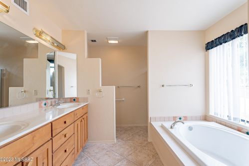 622 Avenida Cipres, Green Valley AZ 85614-3434 exterior