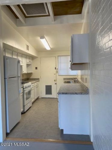 964 Jones Blvd, Tucson AZ  85716-4293 exterior