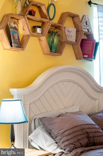 865 26 St, Philadelphia PA 19146-4402 exterior