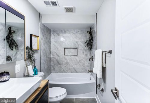 4812 Hayes St, Washington DC  20019-3649 exterior