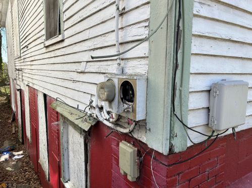 592 Formwalt St, Atlanta GA 30315-1053 exterior