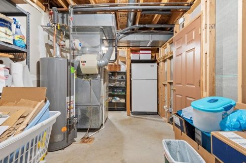 526 Leland Dr, Pittsburgh PA 15236-2758 exterior