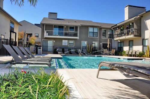 5909 Birchbrook Dr, Dallas, TX 75206-4562