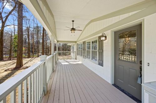 484 Dot Dr, Atlanta GA 30349-2703 exterior