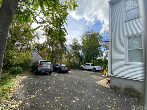 72 Duke St, New Brunswick NJ 08901-1707 exterior