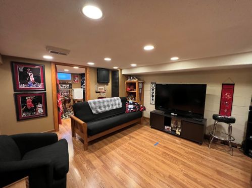 2640 71, Milwaukee WI 53219-2511 exterior