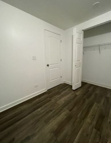 220 Hoyne Ave, Chicago IL 60643-4004 exterior