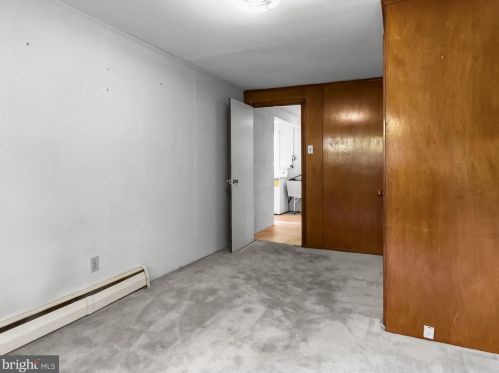 336 Ainslie Rd, Huntingdon Valley PA 19006-8701 exterior