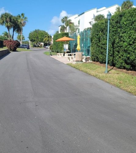 2400 Ocean Dr, Fort Pierce FL  81111-8018 exterior